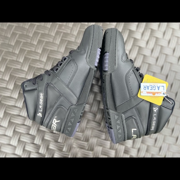 Sketchers - LA Gear, slim high tops slammer shoes size 6.5; NEW, never worn - Picture 5 of 6